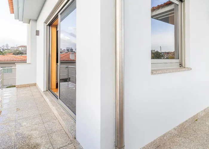 Gorgeous Looking To Douro *