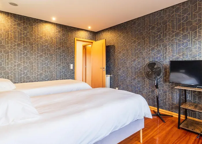 Gorgeous Looking To Douro Jovim