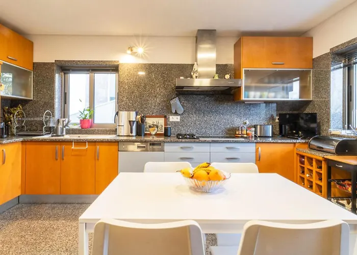 Gorgeous Looking To Douro *